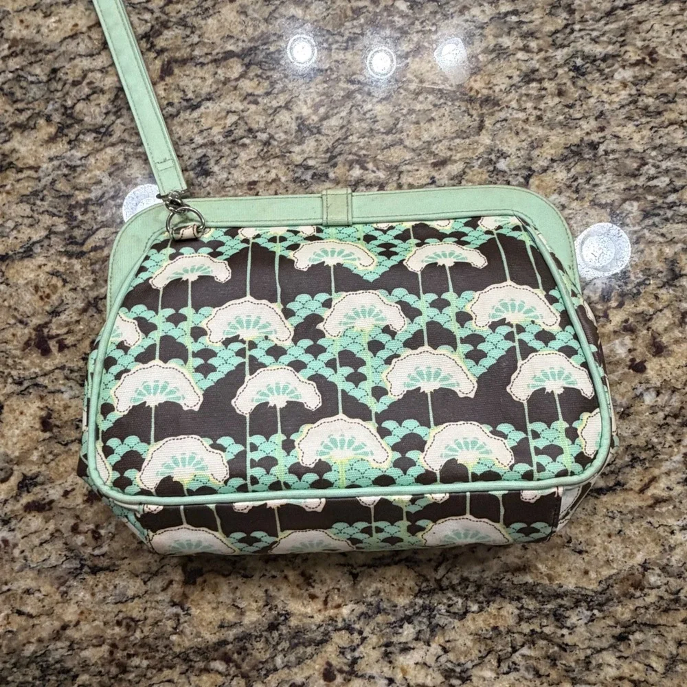 Petunia Pickle Bottom Floral Diaper Clutch and Changing Pad Mint Brown Travel